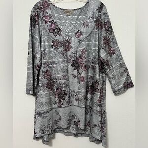 ONE WORLD Gray and Purple Floral Tunic
